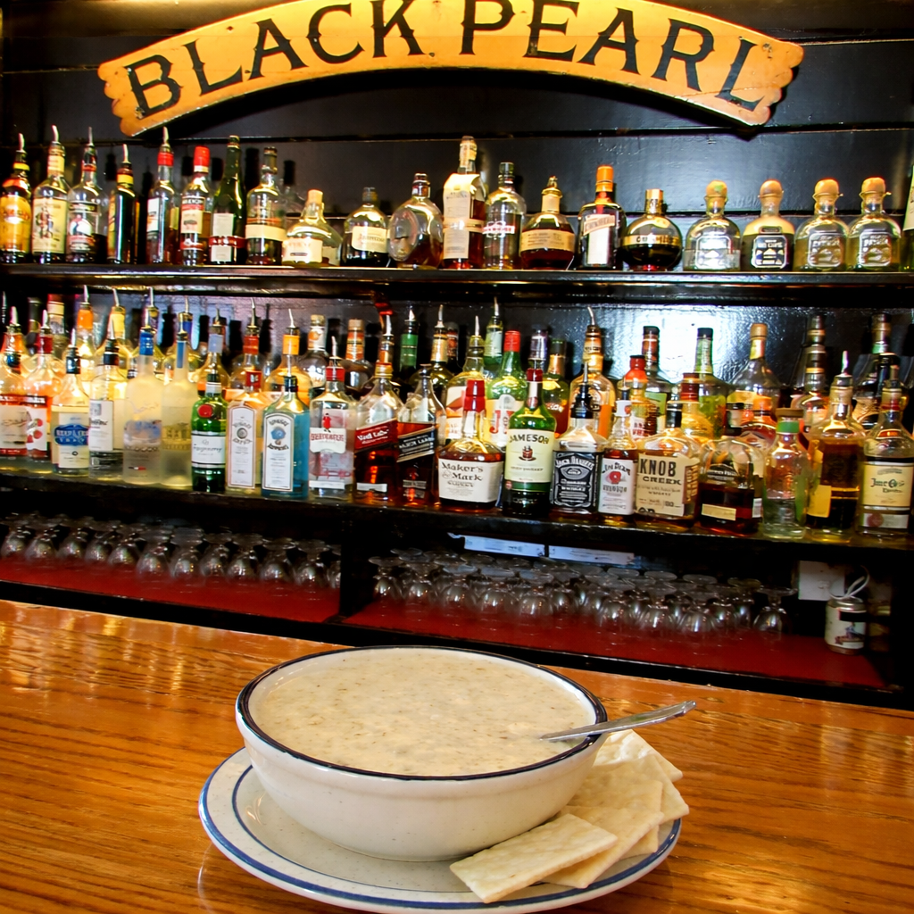 The Black Pearl Clam Chowder – New England Famous Condensed Soup | 51 oz Can | Authentic Recipe from Newport, Rhode Island