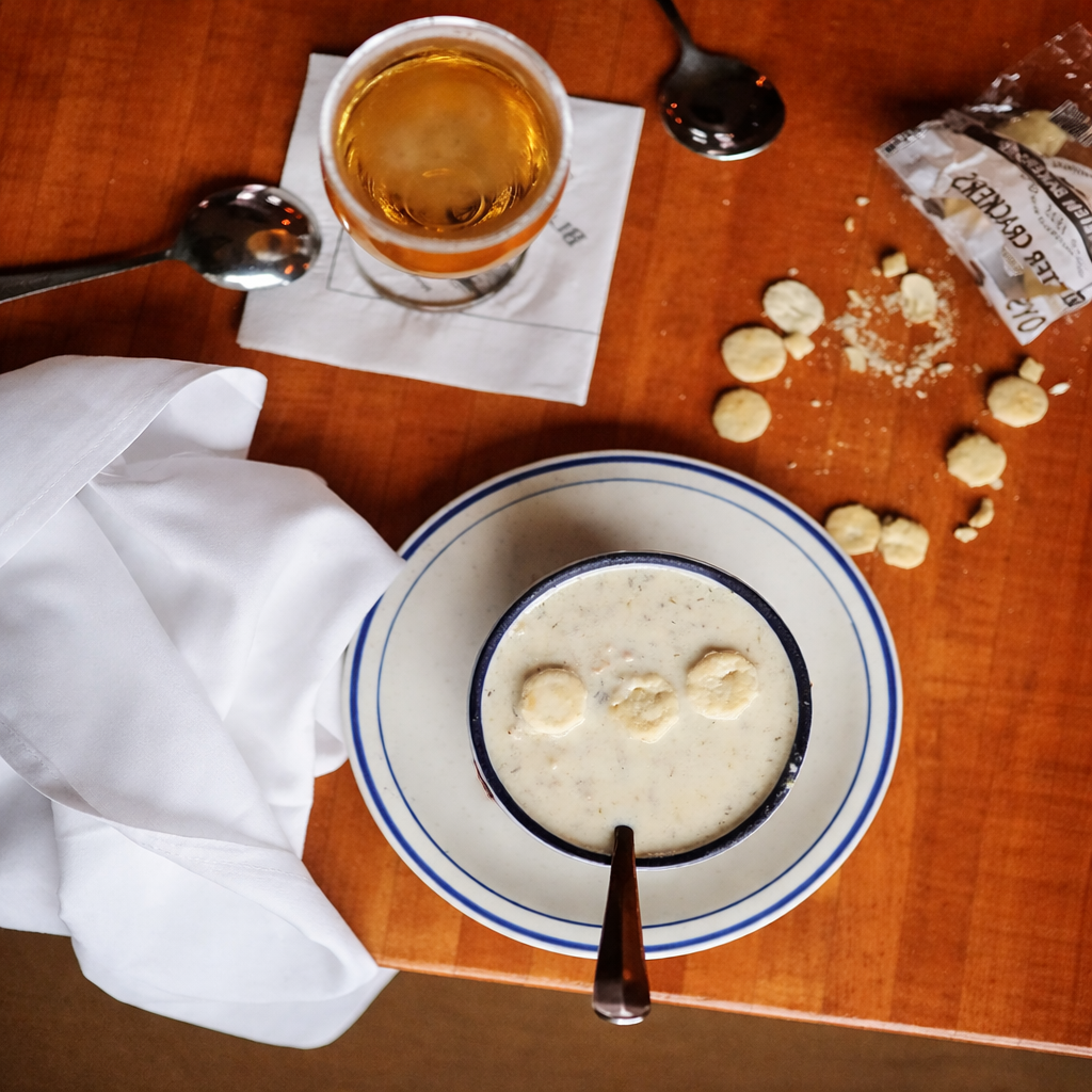 The Black Pearl Clam Chowder – New England Famous Condensed Soup, 51 oz Cans | All Natural Ingredients | Same Recipe Served at The Black Pearl Restaurant (Pack of 3)
